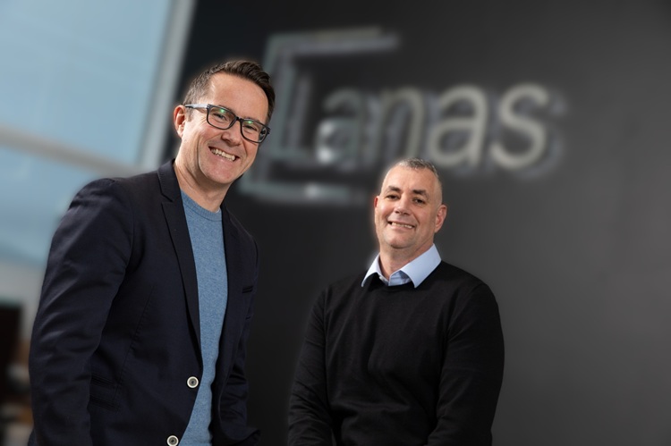 Pictured are Mitchell O’Gorman, Chief Executive Officer, xWave Technologies and Stuart Van Rooyen, Managing Director, Lanas.
